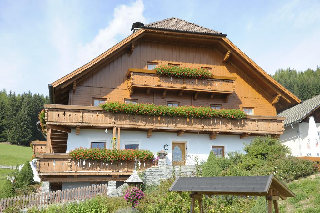 Ferienwohnung Urlaub am Raderhof in der Ferienregion Lungau Mauterndorf  Zimmer foto